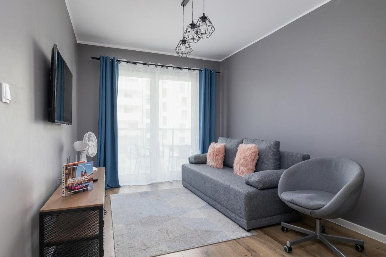 Comfy Apartment Pachonskiego With Parking In Krakow By Noclegi Renters Luaran gambar