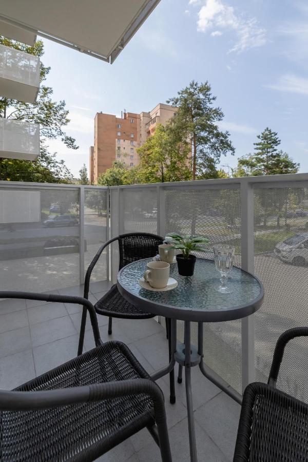Comfy Apartment Pachonskiego With Parking In Krakow By Noclegi Renters Luaran gambar