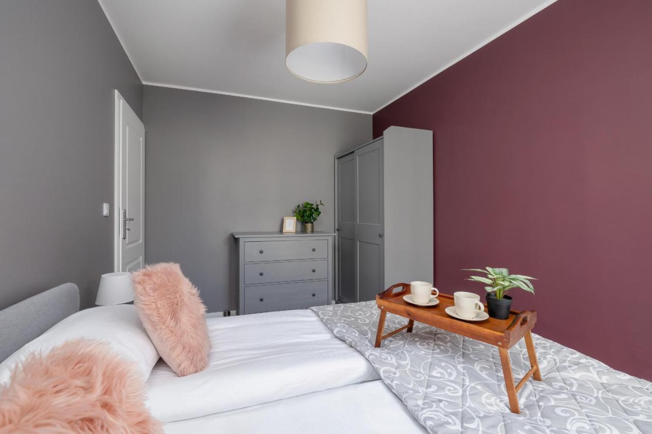 Comfy Apartment Pachonskiego With Parking In Krakow By Noclegi Renters Luaran gambar