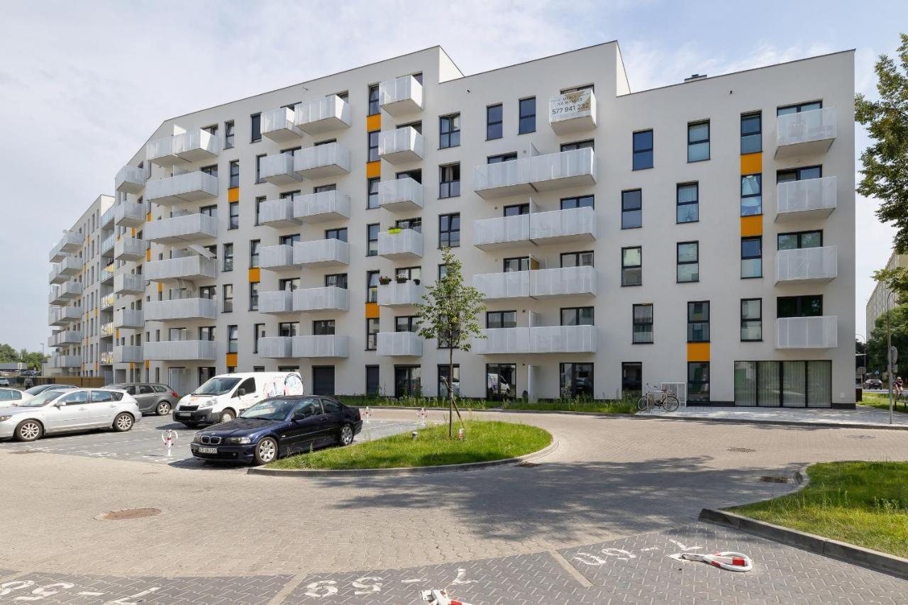 Comfy Apartment Pachonskiego With Parking In Krakow By Noclegi Renters Luaran gambar